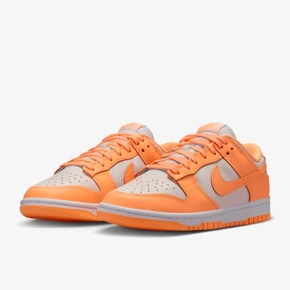 nike dunk low peach